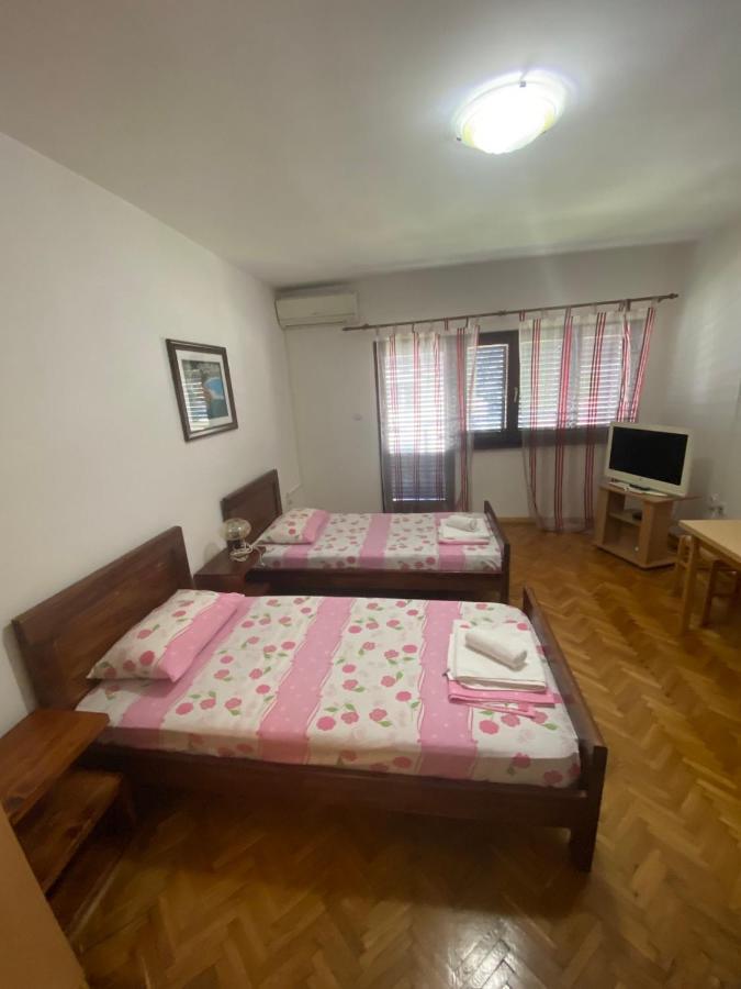 Apartments Villa Illyrik Risan Esterno foto