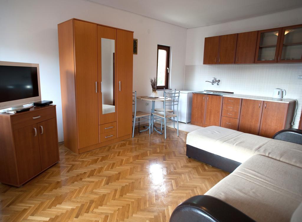 Apartments Villa Illyrik Risan Esterno foto