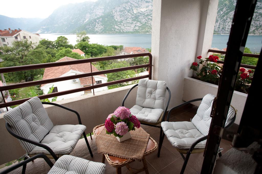 Apartments Villa Illyrik Risan Esterno foto