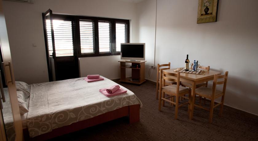 Apartments Villa Illyrik Risan Esterno foto