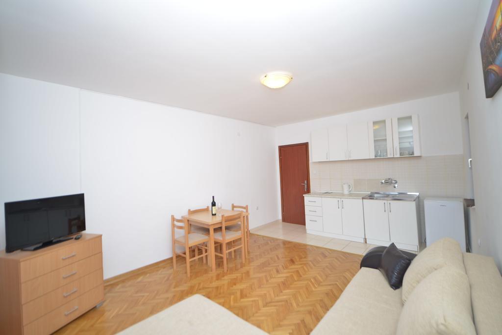 Apartments Villa Illyrik Risan Esterno foto